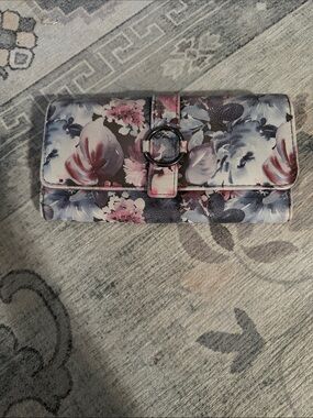 mundi Floral Ring-Closure Wallet in Pink and Blue